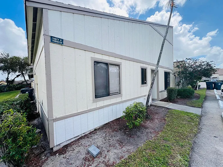 11877 Sturbridge Ln — Photo 19