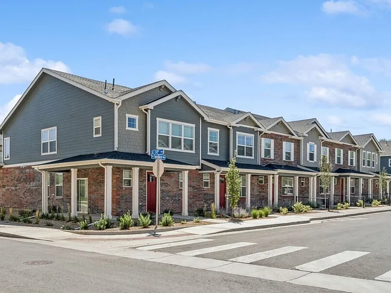 Creekside Townhomes