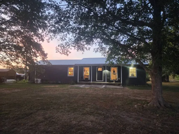 173 County Road 325 N, Wayne City, IL 62895