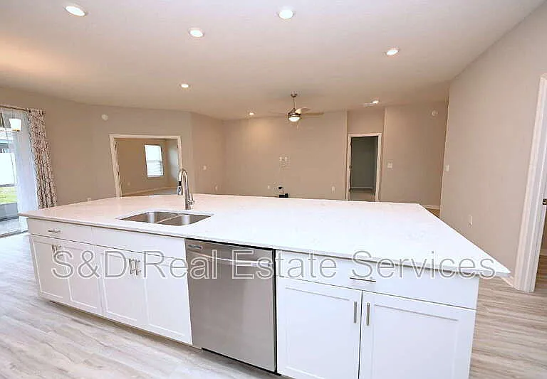 1731 Oceania Ave — Photo 8