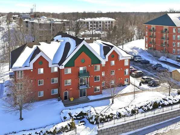 1101 Clement St #122, Hawkesbury, ON K6A 3P1