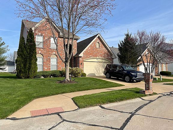3rd image of 1040 Saratoga Springs Ct