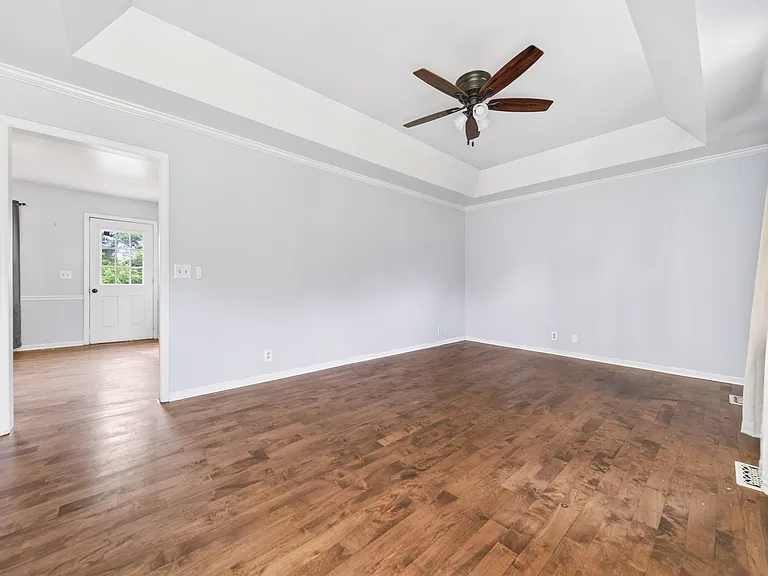 3918 Ashley Dr — Photo 7