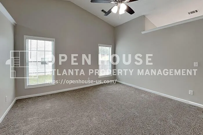 2070 Charleston Oak Cir — Photo 10