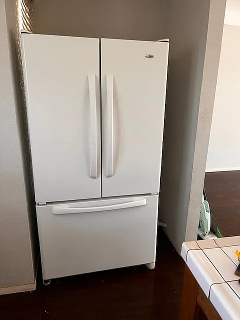 3 bed, 1277 sqft, $3,100 — Photo 4