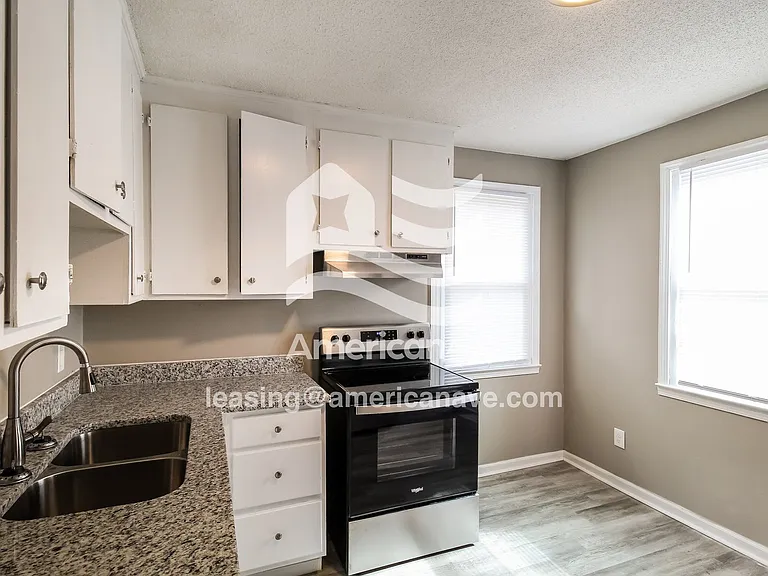 1617573_005_wm_-_kitchen_13575001.jpg