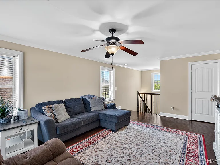 377 Sydney Ave — Photo 12