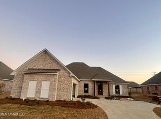 805 Montclaire Dr, Madison, MS 39110