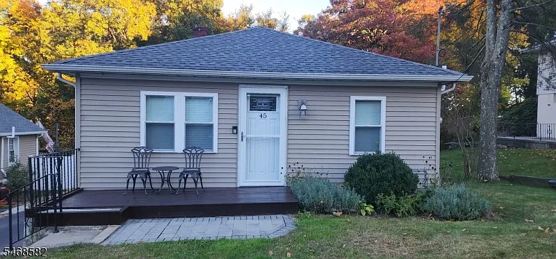 2 bed, 1.5 bath, $2,700 — Photo 2