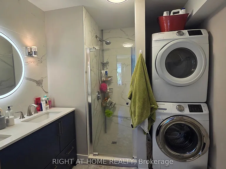 357 Keele St — Photo 16