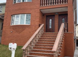 4539 149th St, Flushing, NY 11355