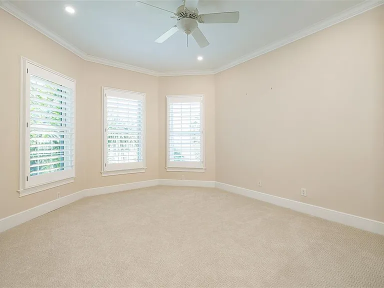 821 Bay Point Dr — Photo 40