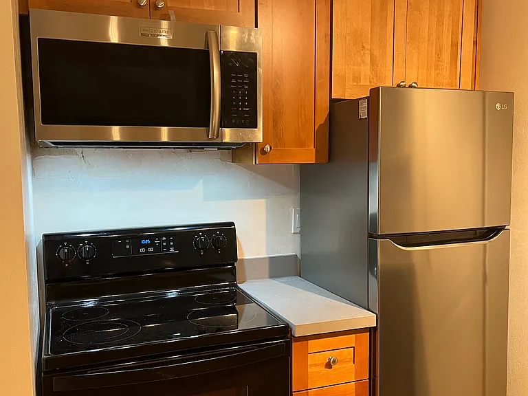 1223 Kearny St #2 — Photo 8