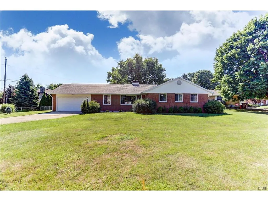 113 Outerview Dr photo 1