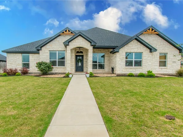 900 Morgan St, Hewitt, TX 76643