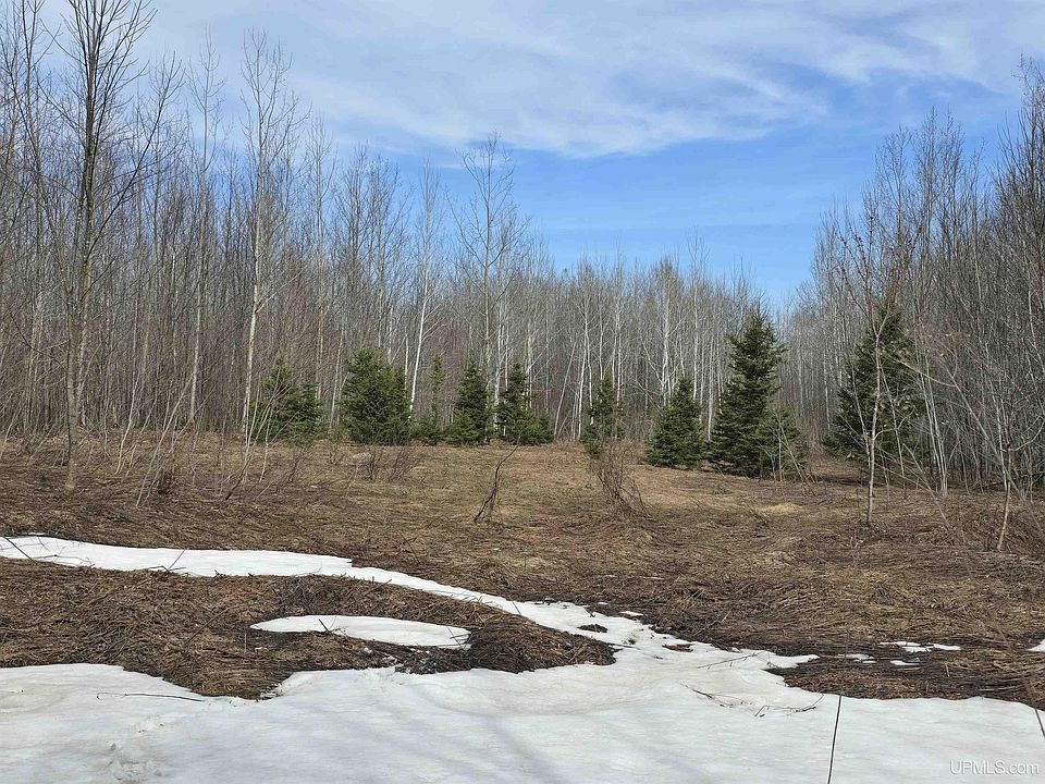 1st image of Woodspur Rd