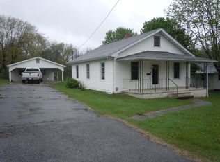 490 W Ridge Rd, Wytheville, VA 24382