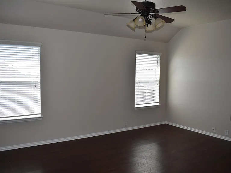 2124 Scott Creek Dr — Photo 6