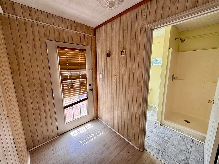 1006 Johnsontown Rd — Photo 14