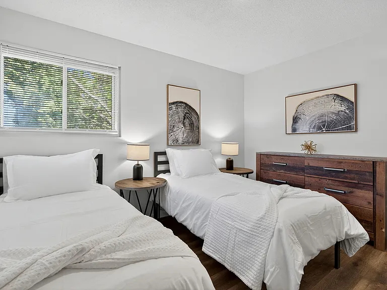 2544 Spring Forest Rd — Photo 28