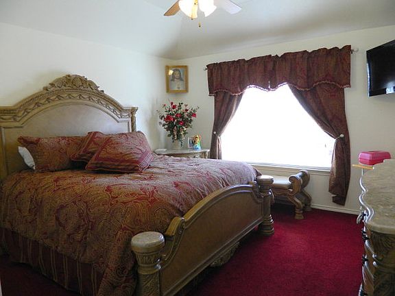 5th image of 408 Brookover Cir