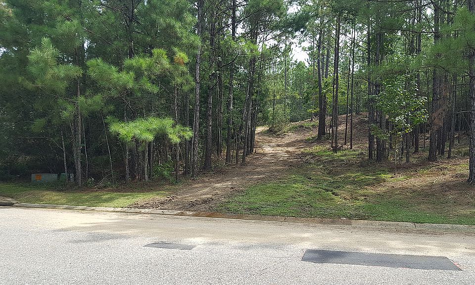 1st image of Blakeley Oaks Dr S