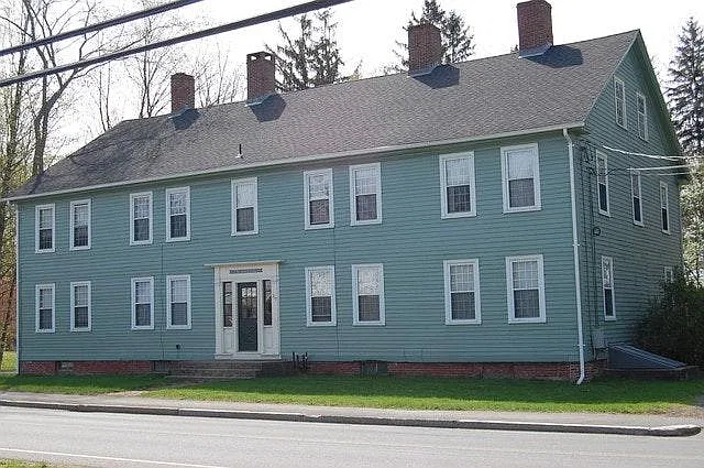 2 bed, $2,700 — Photo 1