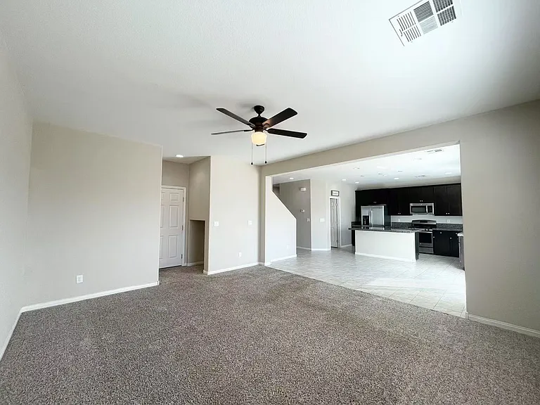 6415 Pochman Mesa St — Photo 3