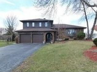 342 Redbird Rd, Bloomingdale, IL 60108