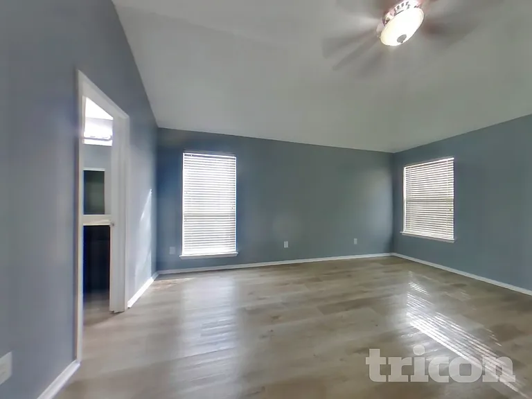 4916 Dougal Ave — Photo 7