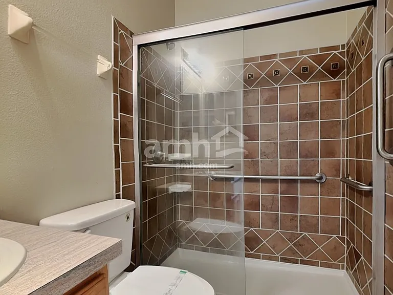 2505 Sherbrook Ln — Photo 18
