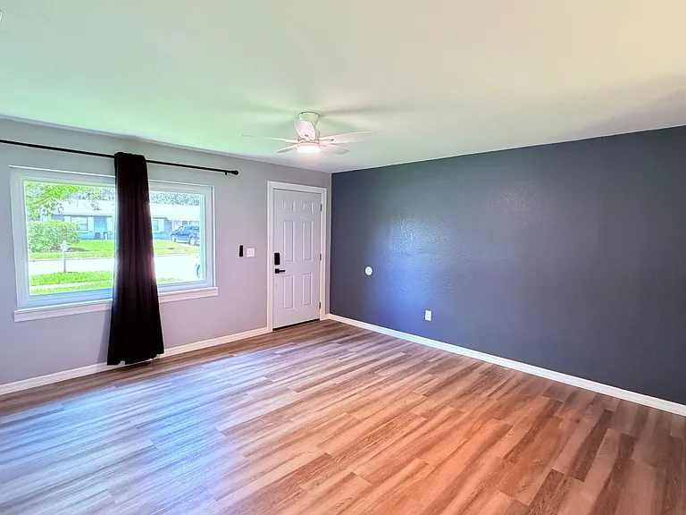 5130 Lescot Ln — Photo 15