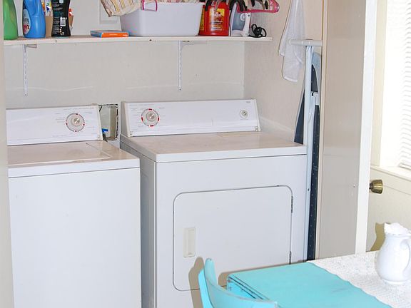 washer and dryer included