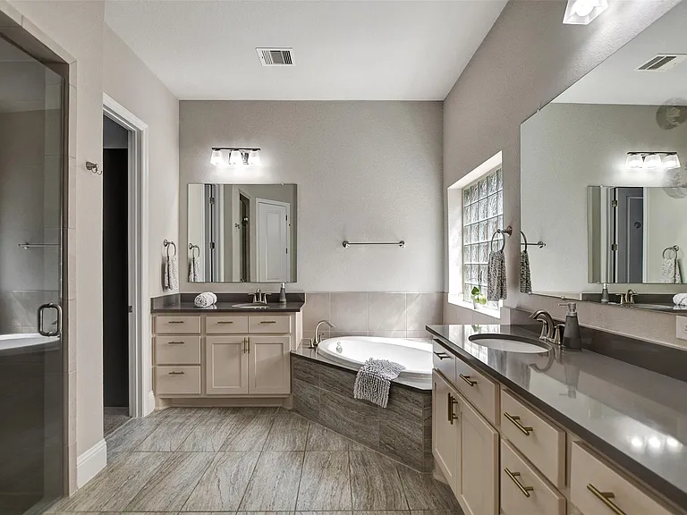 13219 Parkway Hills Dr — Photo 22