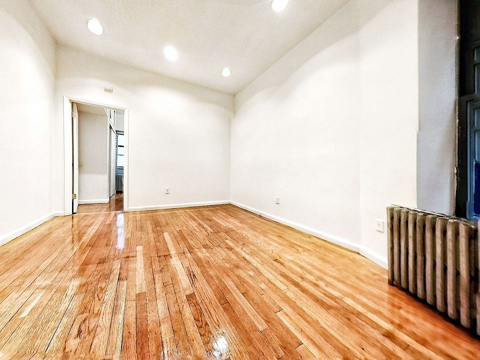 1st image of 214 E 10th St #2B