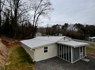 1904 Rayburn Ave, Guntersville, AL 35976