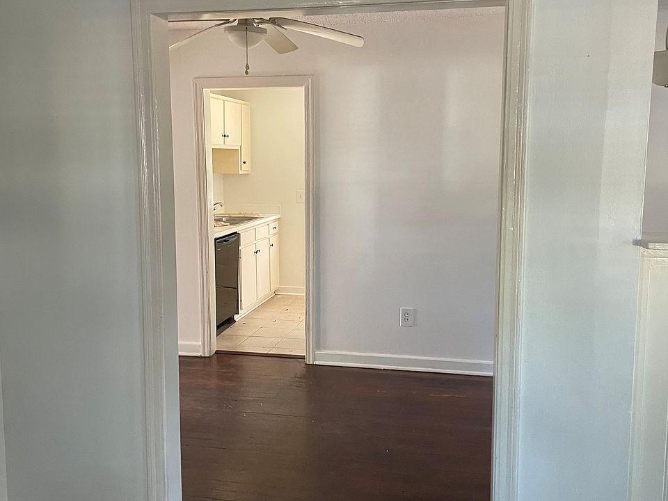 2nd image of 315 Kelsall Ave