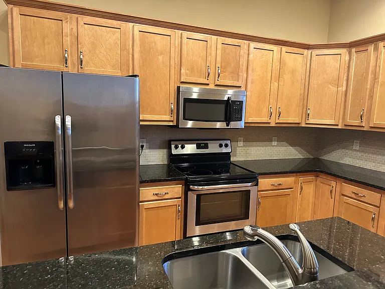 650 Central Ave #3 — Photo 18