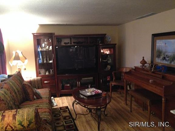 3rd image of 4843 Indian Hills Dr