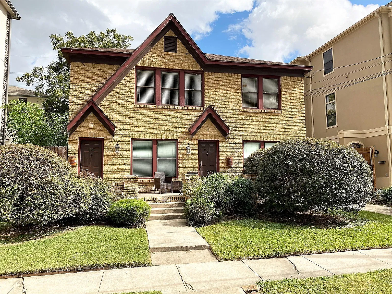 2 bed, 1.0 bath, 1089 sqft, $1,995 — Photo 1