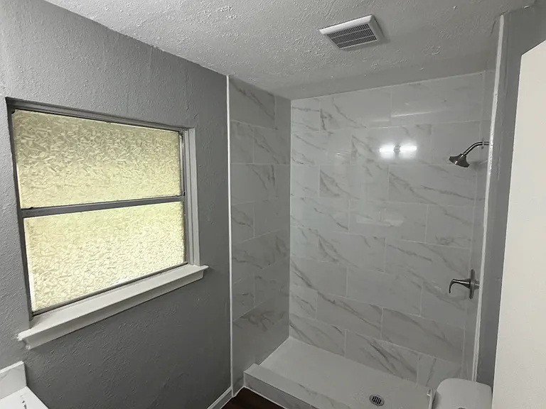 2711 Mulberry Ln — Photo 5