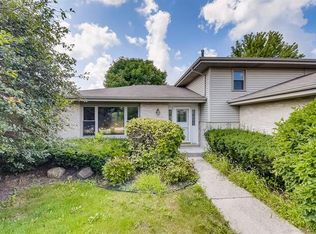 781 Churchill Dr, New Lenox, IL 60451