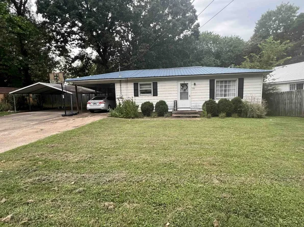 100 Deberry St, Savannah, TN 38372