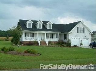 975 Bateman Dr, Elizabeth City, NC 27909