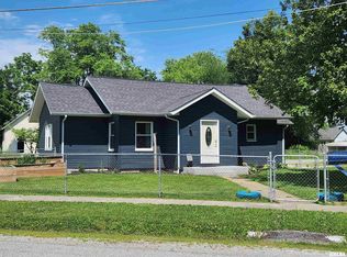 715 Penina St, Pinckneyville, IL 62274