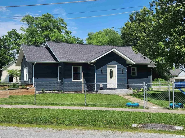 715 Penina St, Pinckneyville, IL 62274