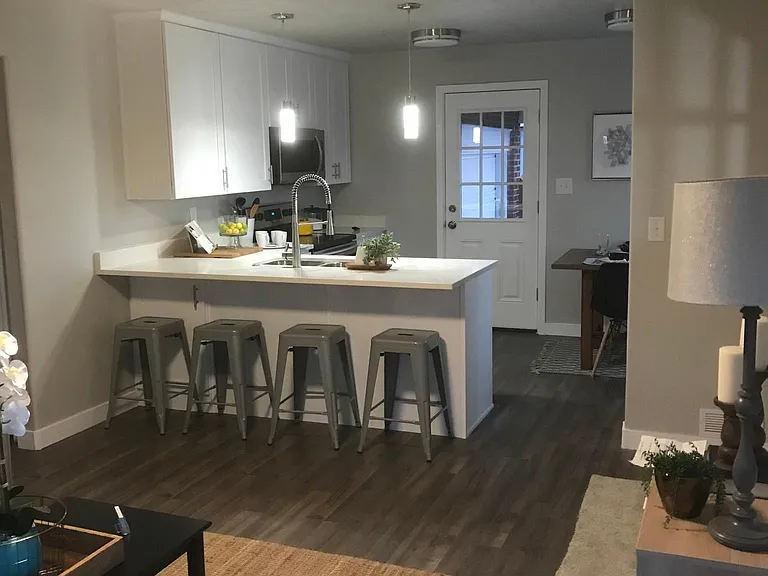 776 N 1300 W — Photo 20