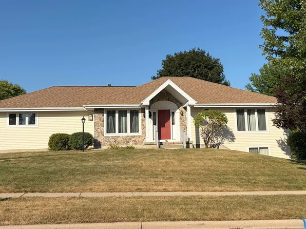 5410 Sandhill Dr, Middleton, WI 53562