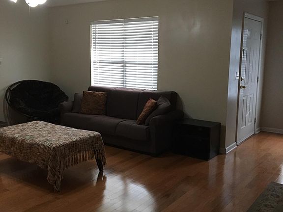 5th image of 506 Loxley Dr