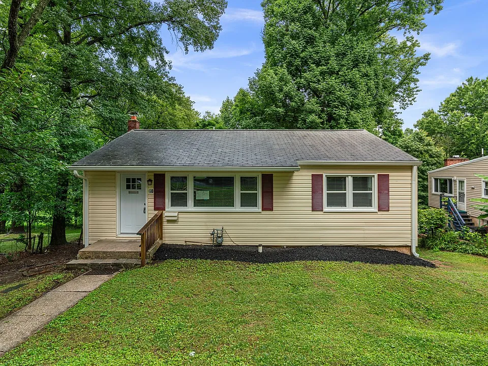 18 Grandin Cir